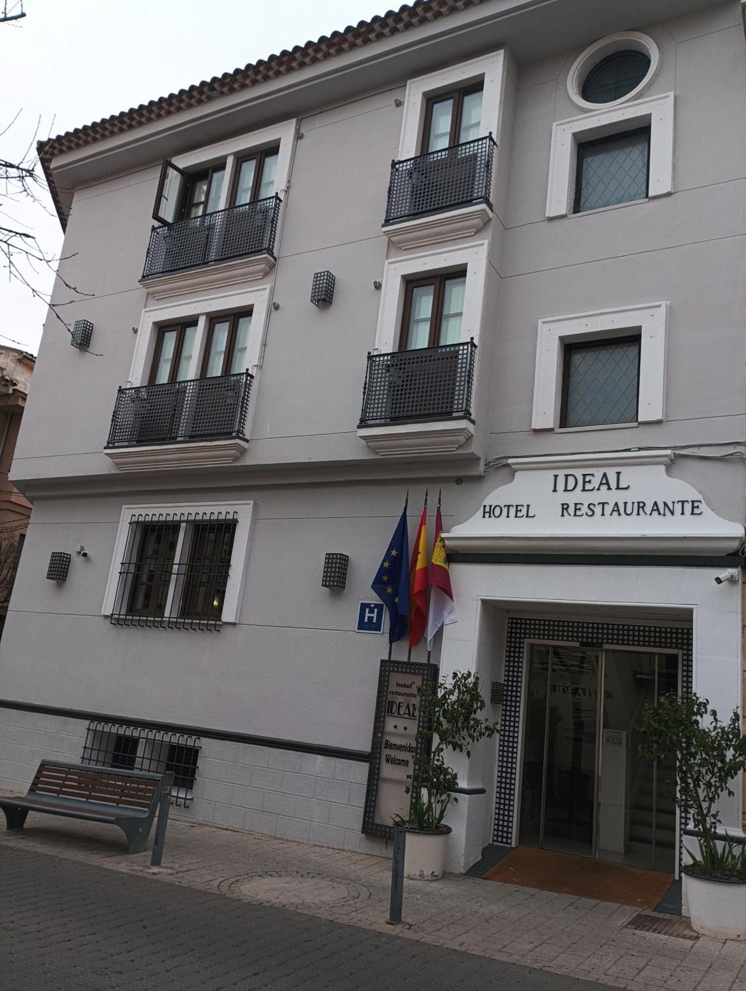 Hotel Ideal Villarrobledo Exteriör bild
