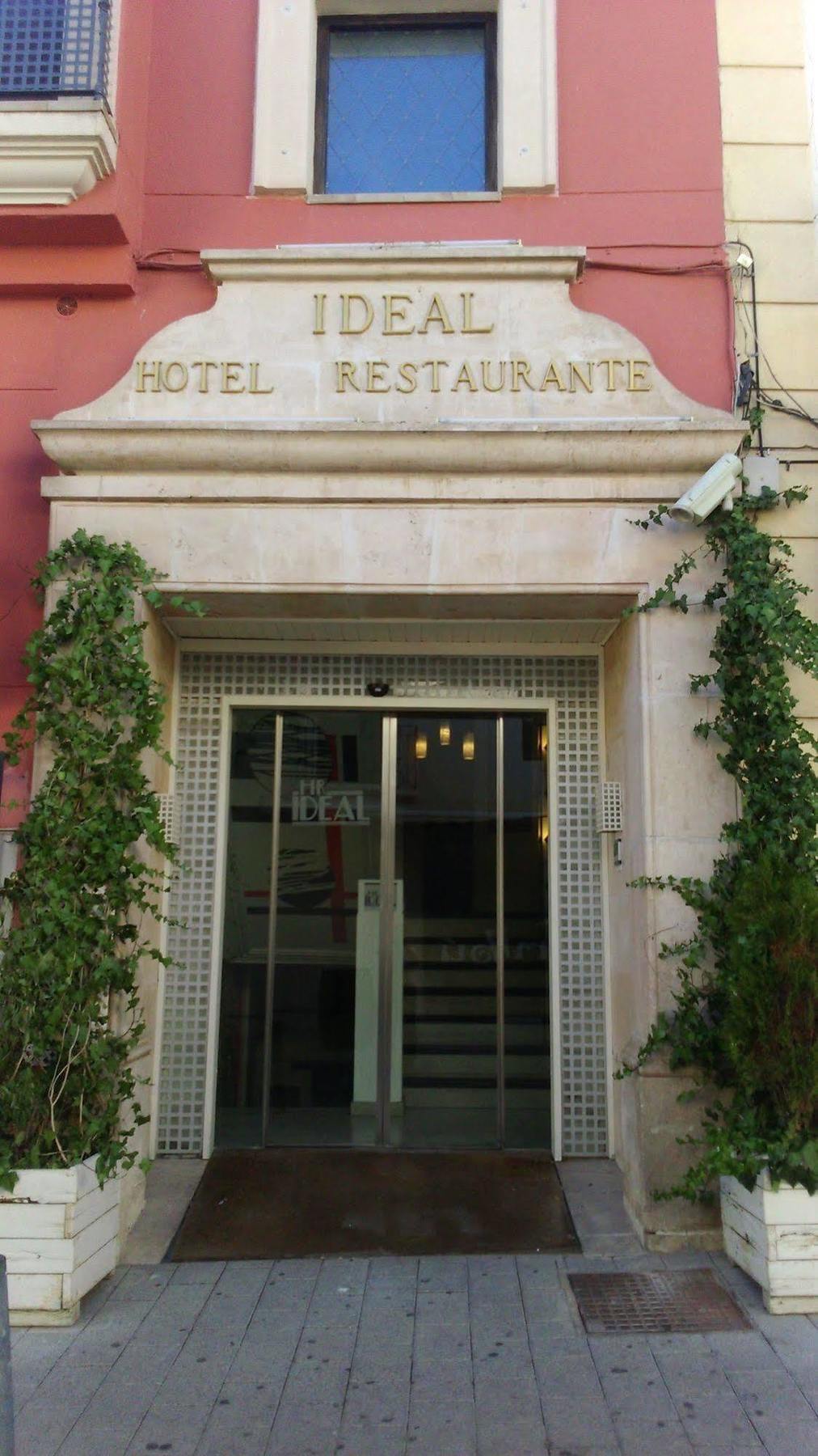 Hotel Ideal Villarrobledo Exteriör bild